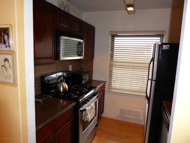 Kitchen - Left side