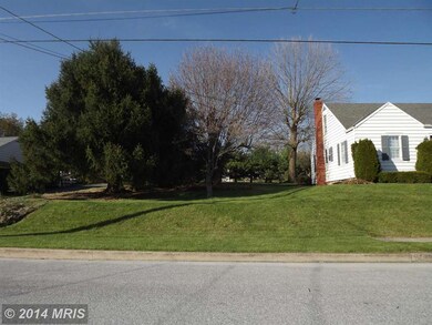 319 Commerce St, Waynesboro, PA 17268 - photo 3