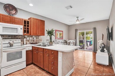 22947 SW 113th Ave, Miami, FL 33170 - photo 6