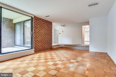 2107 Walsh View Terrace unit 202, Silver Spring, MD 20902 - photo 4