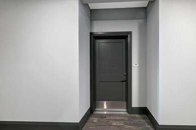 751N6thStreet_Hommati102-30