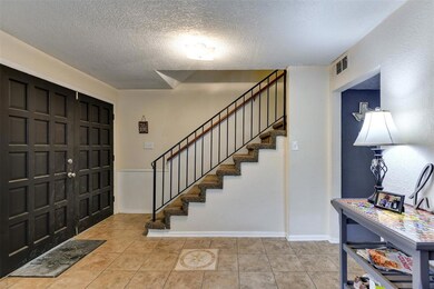 2300 Woodlawn Dr, Ennis, TX 75119 - photo 4