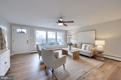 1863 Harrington Dr, Lancaster, PA 17601 - photo 5