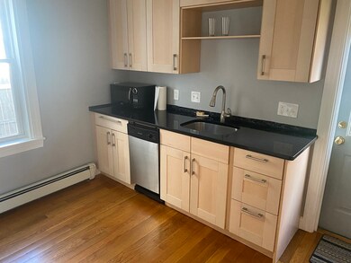 532 E 4th St unit 1, Boston, MA 02127 - photo 4