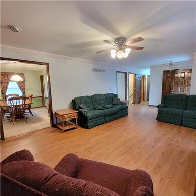 6421 Charlotte St, Shawnee, KS 66216 - photo 4