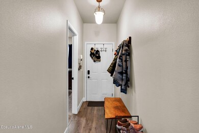 934 W Willow Lake Loop, Coeur D Alene, ID 83815 - photo 4