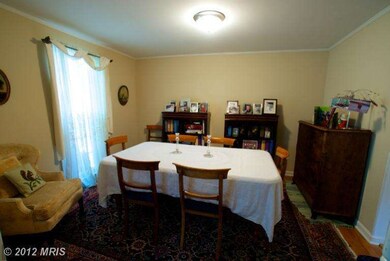 8952 Miller Ln, Vienna, VA 22182 - photo 6