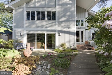 921 Creek Dr, Annapolis, MD 21403 - photo 2