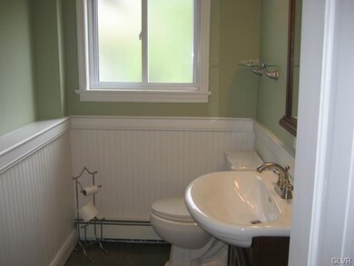 1331 Butternut Ln, Macungie, PA 18062 - photo 5