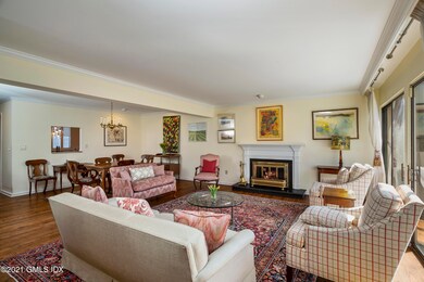 528 W Lyon Farm Dr, Greenwich, CT 06831 - photo 4