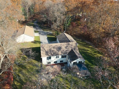 423 Fernwood Ln, Muskegon, MI 49442 - photo 3