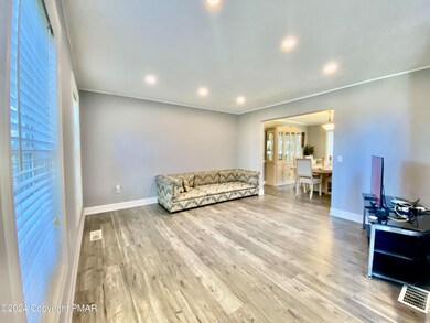 2 Summit Dr, Mount Pocono, PA 18344 - photo 7