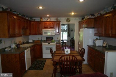 257 Park Ave, Mount Joy, PA 17552 - photo 5