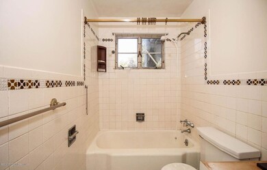 219 Lamb Bath2