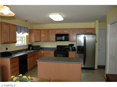 Kitchen - Kitchen (10x27) ? Large eat-in kitchen w