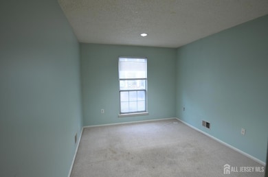 249 Kempsey Dr, North Brunswick, NJ 08902 - photo 5