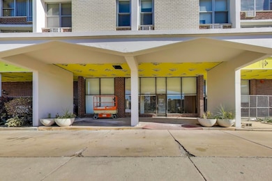 unlisted-address, Lombard, IL 60148 - photo 4