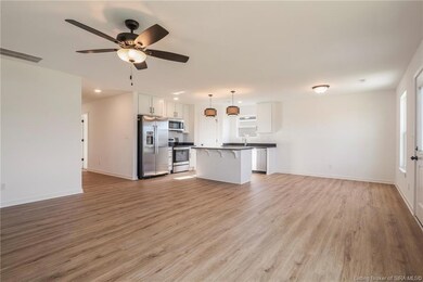 852 Wolf Run Park Blvd, Jeffersonville, IN 47130 - photo 6