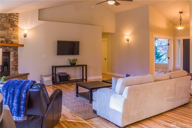 6031 139th Ln SW, Rochester, WA 98579 - photo 5