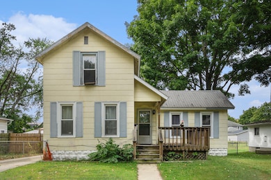 1109 5th St, Three Rivers, MI 49093 - photo 2