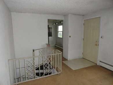 122 Pueblo Rd, Carpentersville, IL 60110 - photo 2