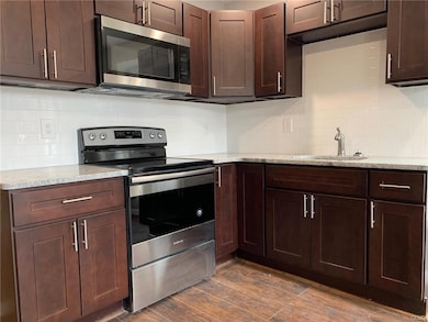 245 N 9th St unit 2, Allentown, PA 18102 - photo 2