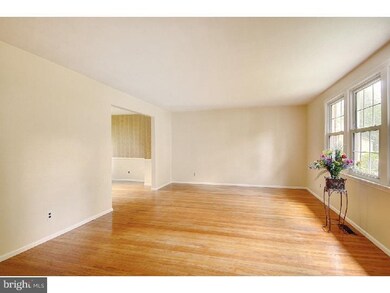 213 Lamp Post Ln, Cherry Hill, NJ 08003 - photo 4