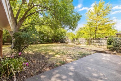 1205 Briarwood Dr, Cleburne, TX 76033 - photo 6