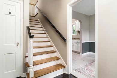 3208 Wicklow Rd, Columbus, OH 43204 - photo 2