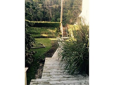 Yard/Garden. GREAT POTENTIAL!!