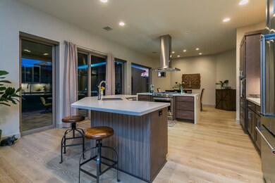 004_Kitchen