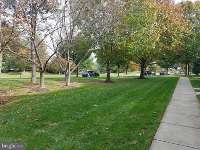 21227 Delevan Way, Germantown, MD 20876 - photo 3