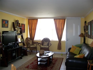 Villa Bay Vista unit 908, Miami Beach, FL 33141 - photo 3