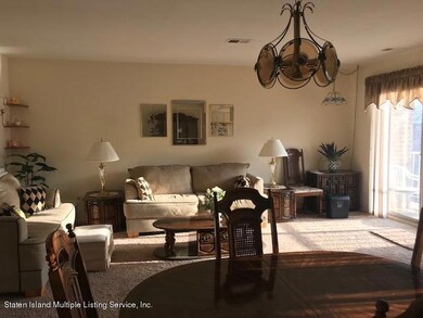 65 Elmwood Park Dr unit 23, Staten Island, NY 10314 - photo 2