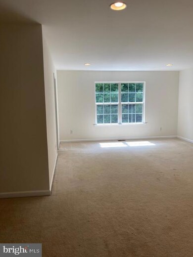 2792 Shelburne Rd unit 168W, Downingtown, PA 19335 - photo 2