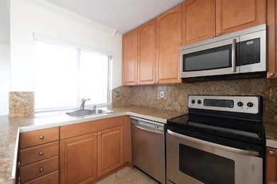 3246 Ashford St unit D, San Diego, CA 92111 - photo 7