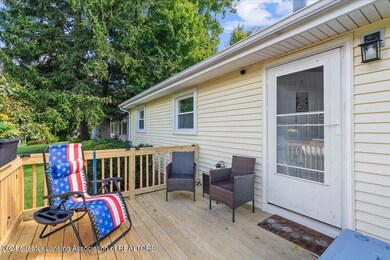 945 W Miller Rd, Lansing, MI 48911 - photo 4