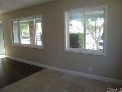 Beautiful big windows in dining rm/living rm