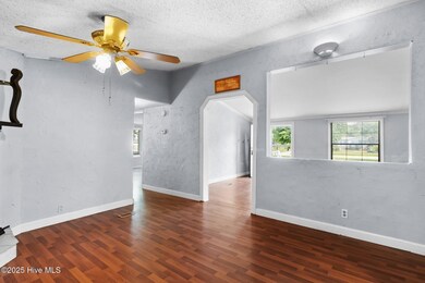 11-web-or-mls-137-robert-walker-rd