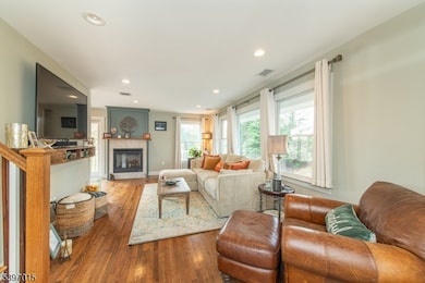 14 Glen View Rd, Towaco, NJ 07082 - photo 2