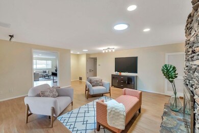 9241 N Camino Vista Ln Phoenix-MLS_Size-