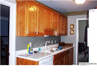 Good workspace in kitchen