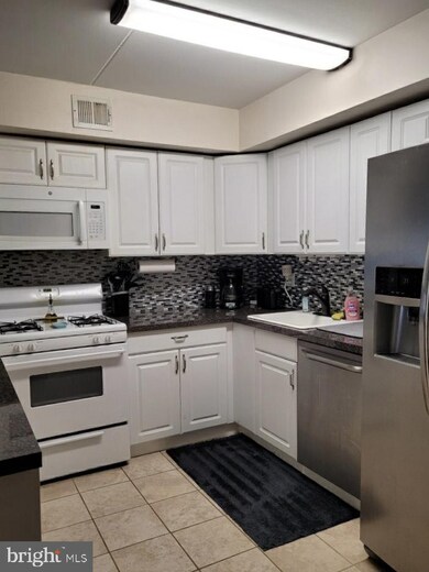 403 Stony Way, Norristown, PA 19403 - photo 6