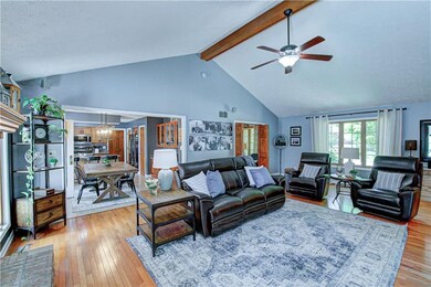 933 Creekside Ln, Plainfield, IN 46168 - photo 4