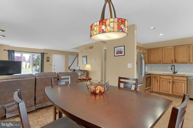 4 Pine Tree Ct, Reading, PA 19607 - photo 7