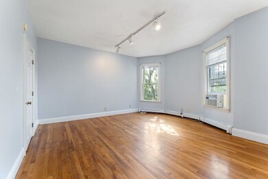 42 Woodlawn St unit 5, Jamaica Plain, MA 02130 - photo 3