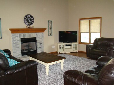 17721 Hurshtown Rd, Grabill, IN 46741 - photo 7