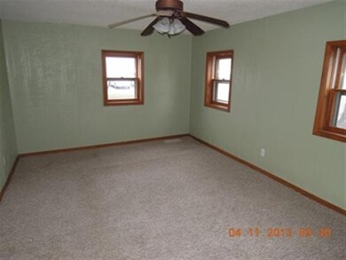 617 W Keyser St, Garrett, IN 46738 - photo 3
