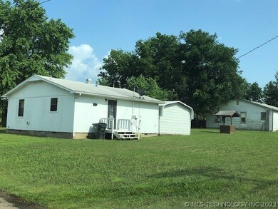 1130 N 12th St, Sapulpa, OK 74066 - photo 2
