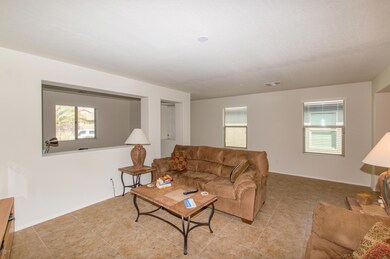03 Family Room